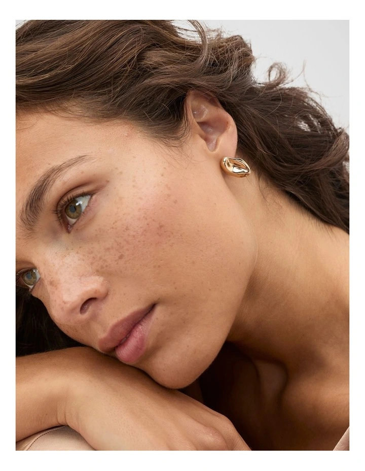 Molten Stud Earrings in Gold image 2
