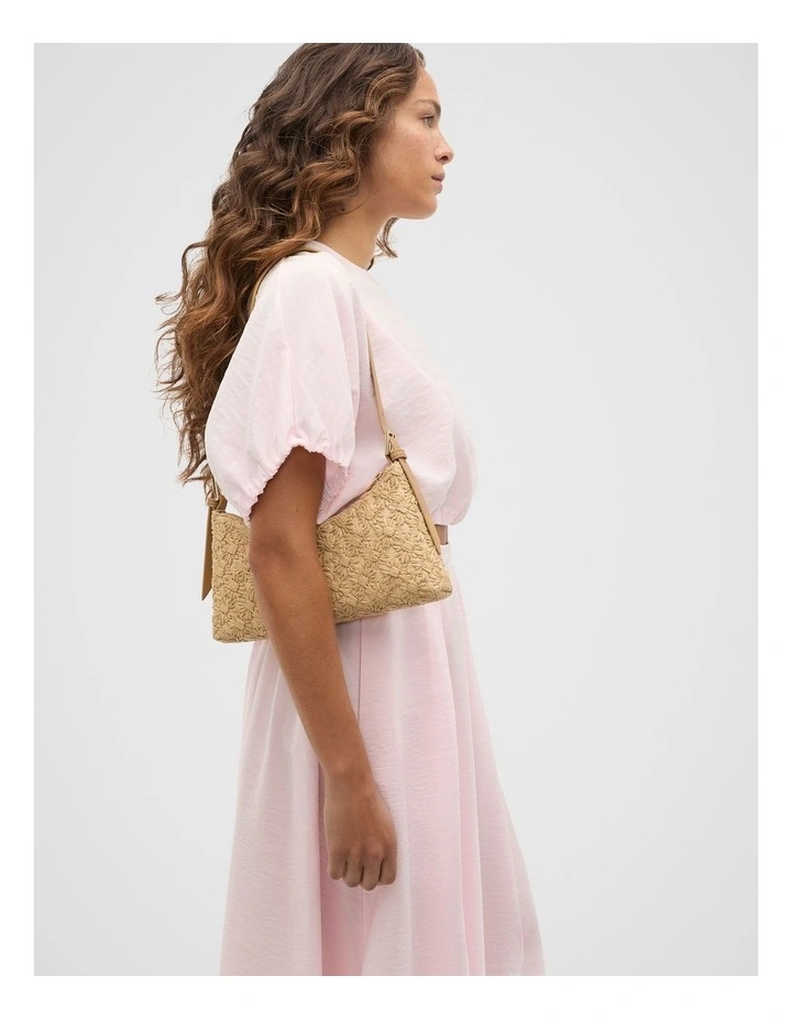 Flower Shoulder Bag in Natural image 2