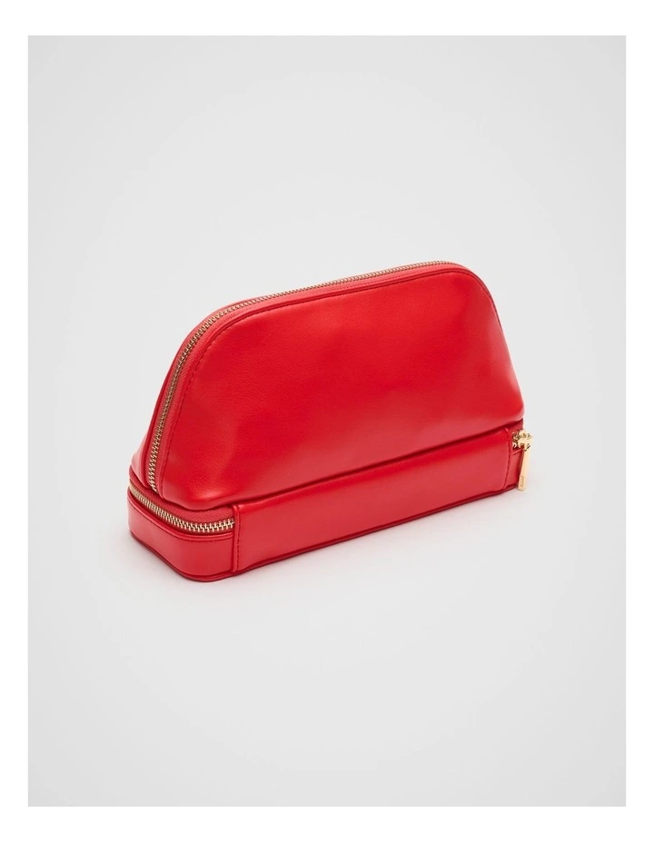 Vanity Travel Bag in Red image 3