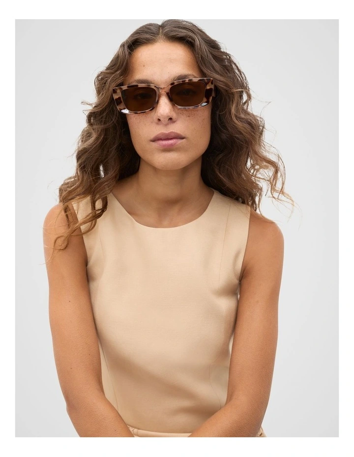 Poppy Rectangle Sunglasses in Spice Tort image 2
