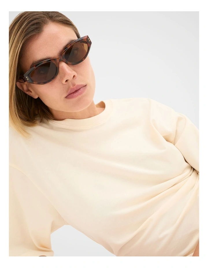 Lida Cat Eye Sunglasses in Dark Tort image 2