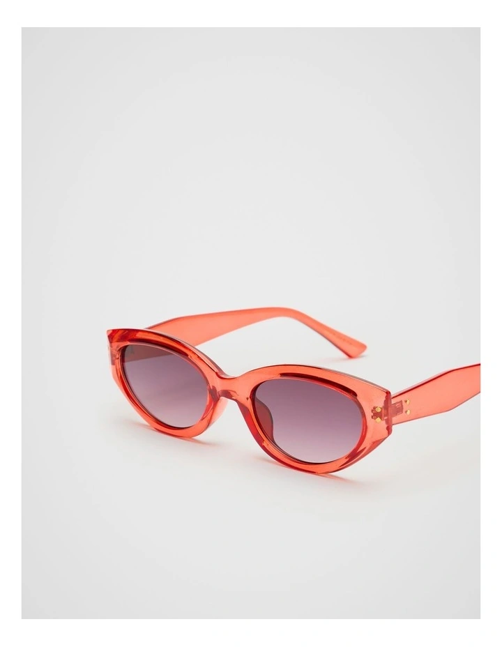 Lida Cat Eye Sunglasses in Electric Crimson image 3
