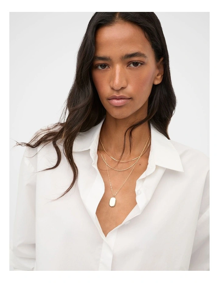 Rounded Pendant Necklace Set in Gold image 2