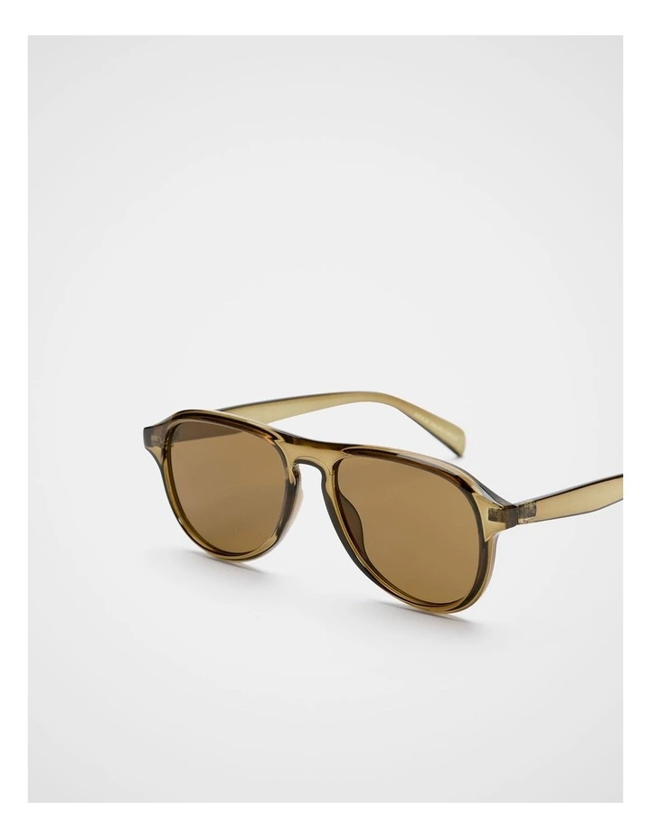 Pia Aviator Sunglasses in Gumleaf image 3