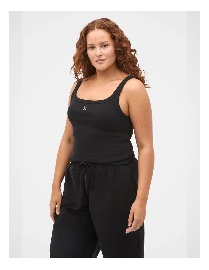 Core Rib Tank in Black image 5