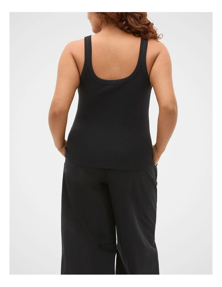 Core Rib Tank in Black image 6