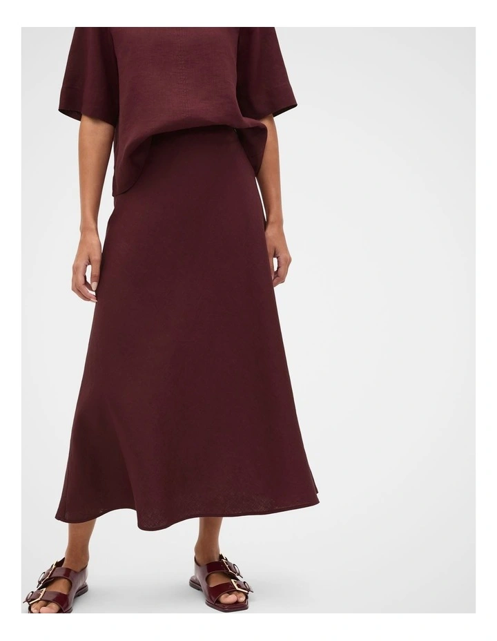 Linen Minimalist Skirt in Plum Red image 5
