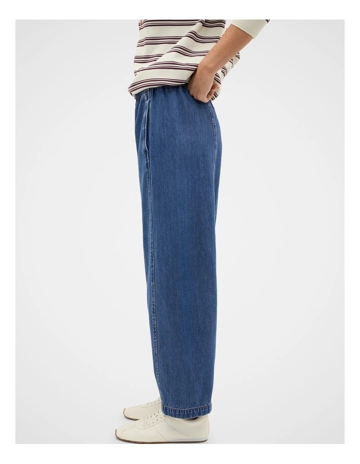 Denim Barrel Leg Jogger in Heritage Wash image 3