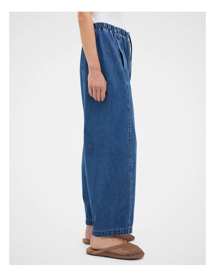 Denim Barrel Leg Jogger in Heritage Wash image 3