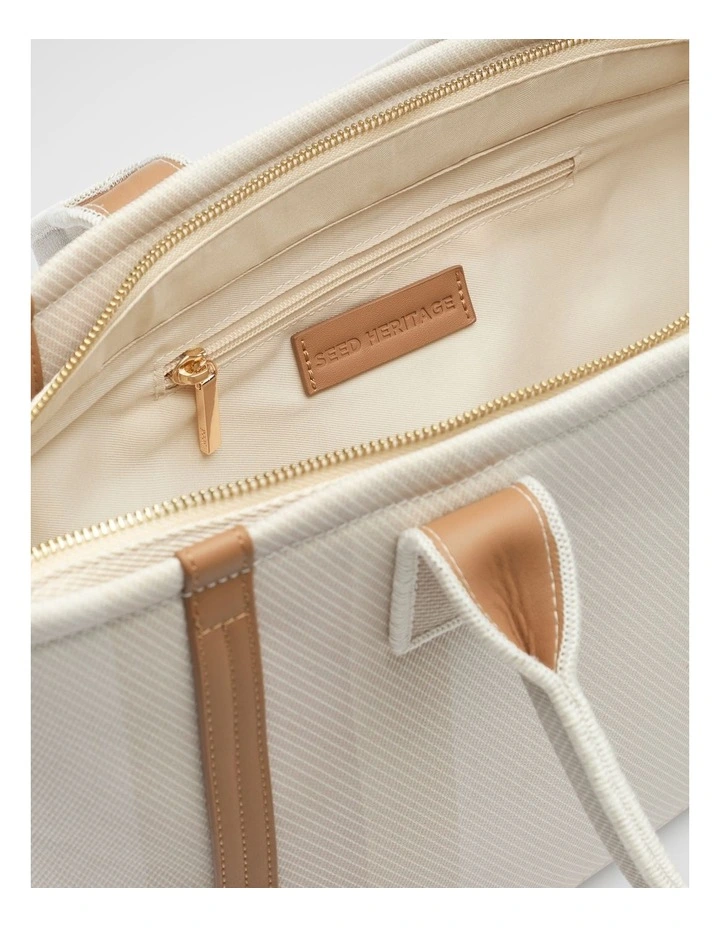 Textured Stripe Carry All in Natural image 4