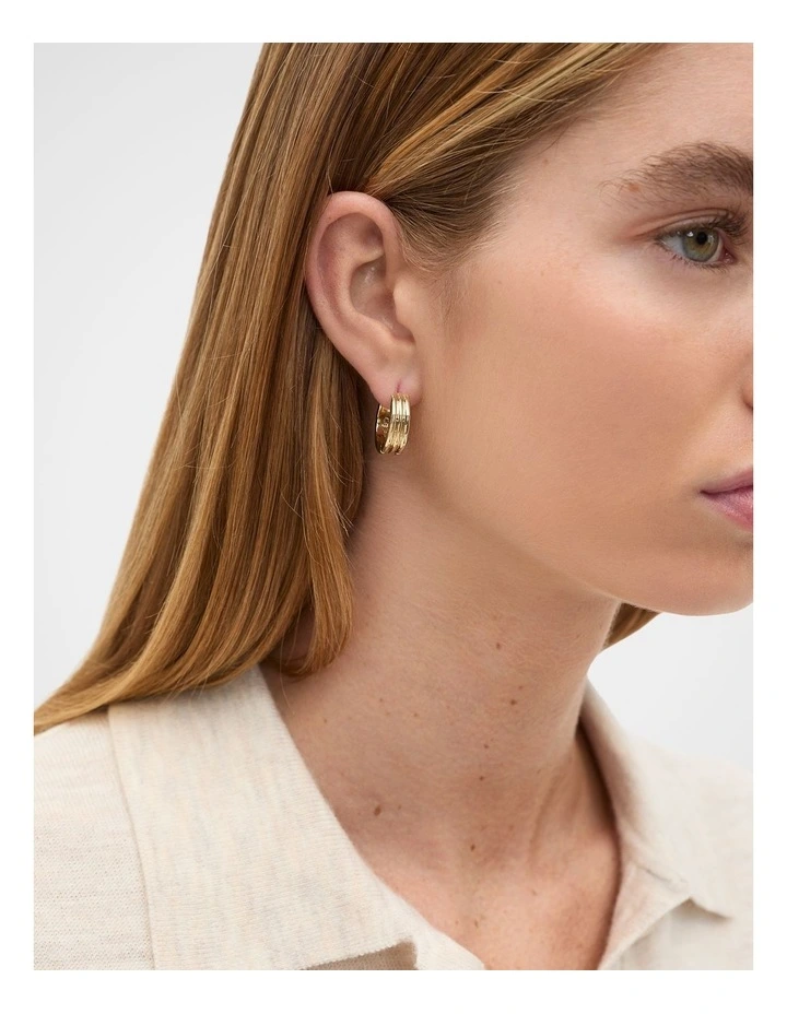 Fluted Ear Pack in Gold image 2