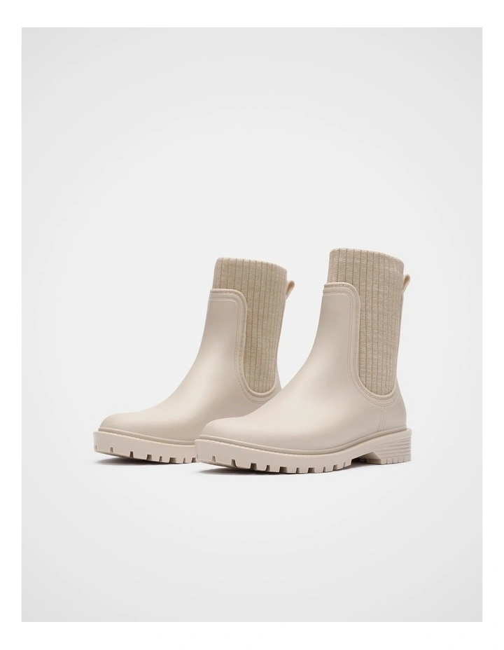 Alannah Rainboot in Oat image 4