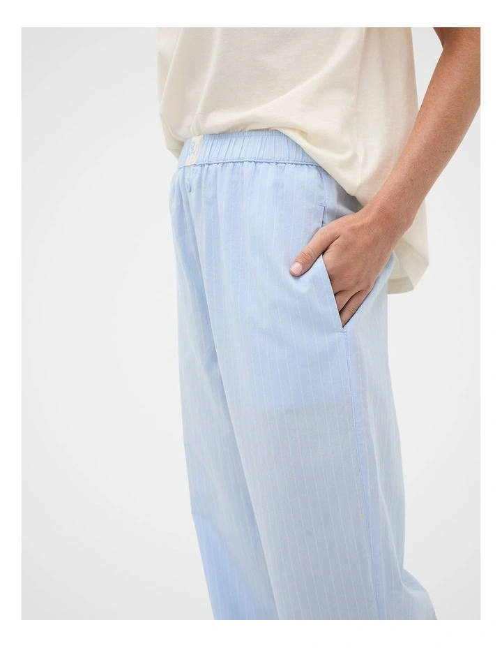 T-shirt and Pant Pyjama Set in Multi image 4