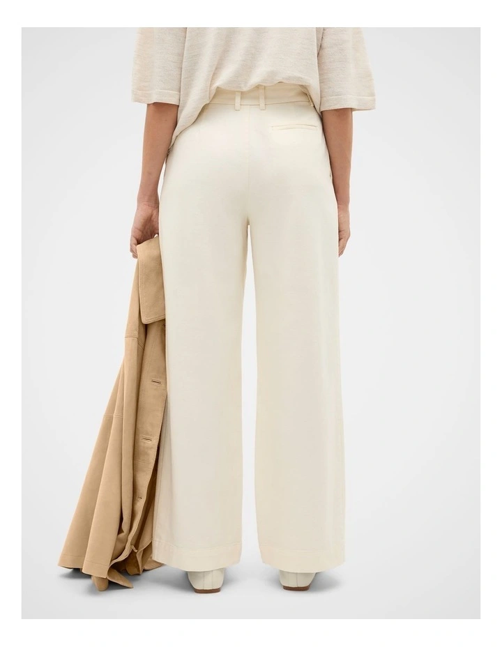 Soft Denim Pleat Pant in Coconut Cream image 2