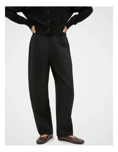 Easy Barrel Leg Pant in Black