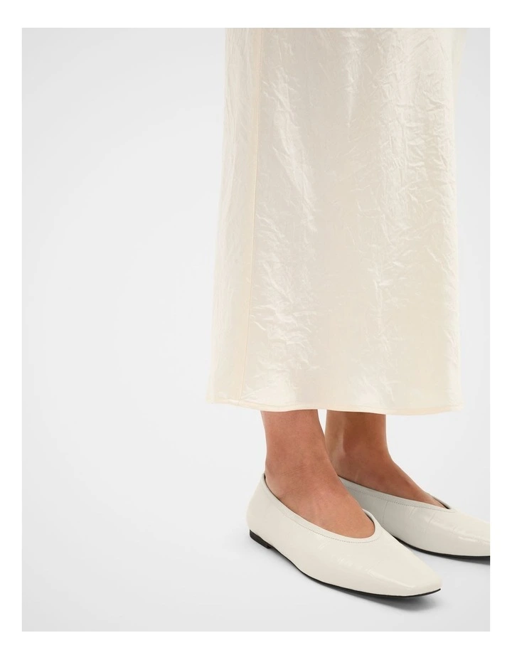 Crinkled Satin Slip Skirt in Coconut Cream image 4