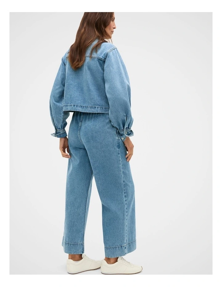 Denim Cropped Pocket Shirt in Mist Blue Wash image 2