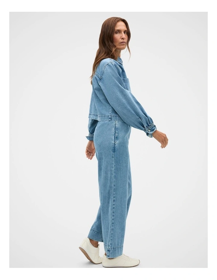 Denim Cropped Pocket Shirt in Mist Blue Wash image 4