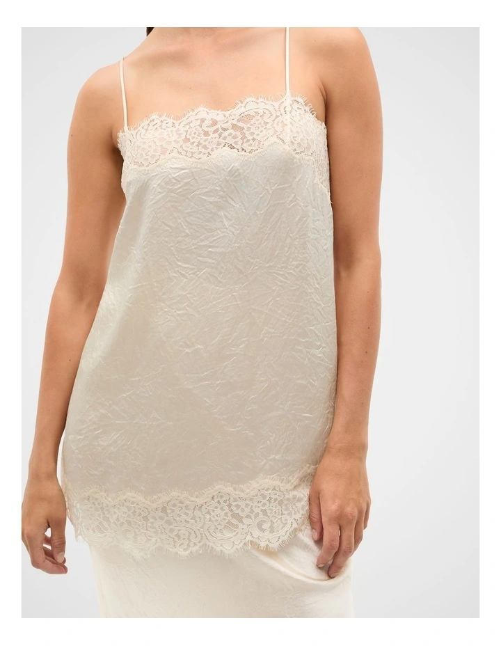 Crinkled Satin Lace Square Neck Cami in Coconut Cream image 3