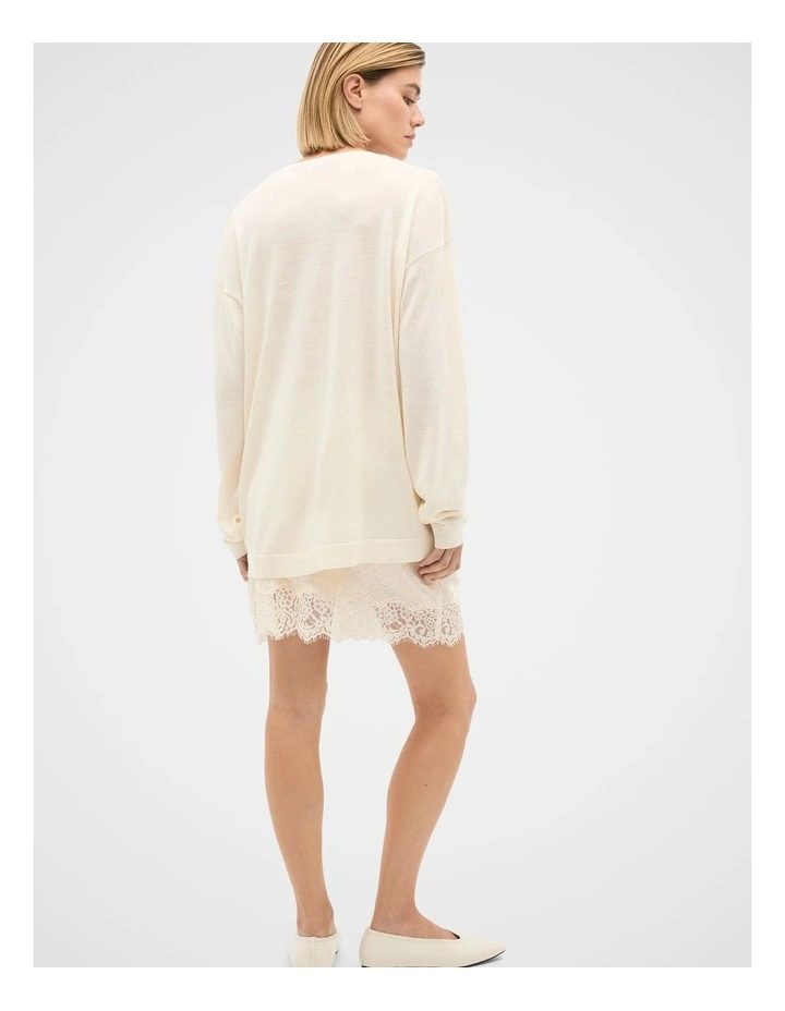 Lightweight Merino Relaxed V Neck image 2