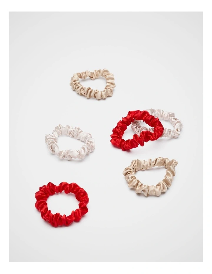 Mini Scrunchie in Poppy image 2