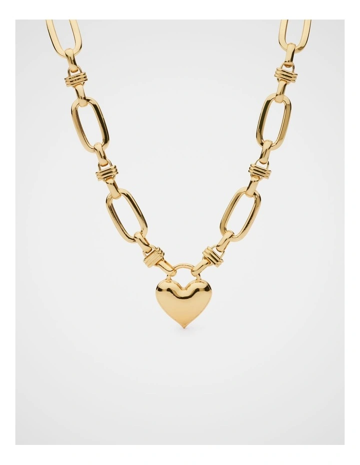 Amour Heart Necklace in Gold image 1