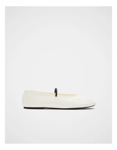 Ariel Ballet Flat in Cream