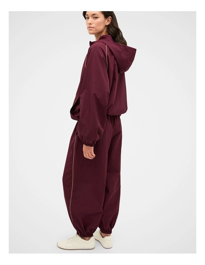 MD Parachute Spray Jacket in Plum Red image 3