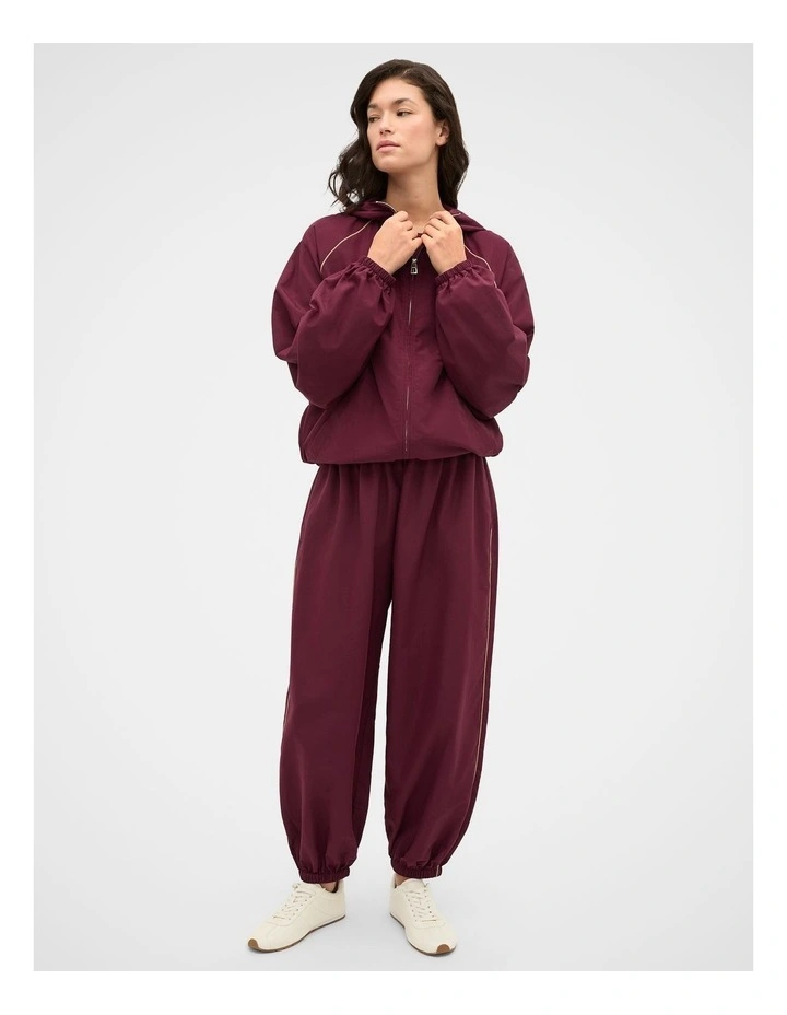 MD Parachute Spray Jacket in Plum Red image 4