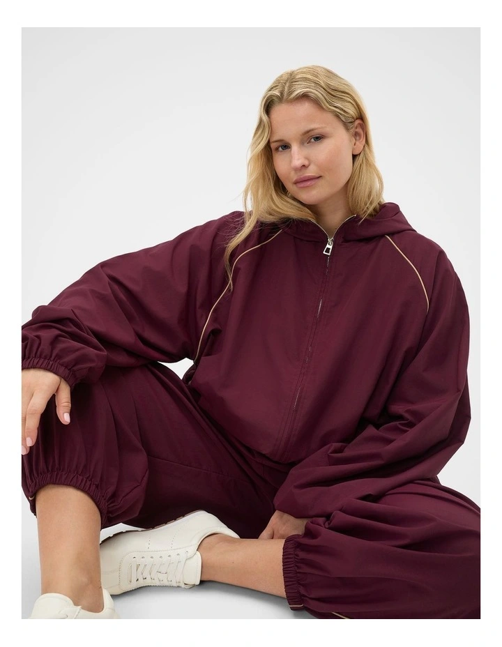 MD Parachute Spray Jacket in Plum Red image 5