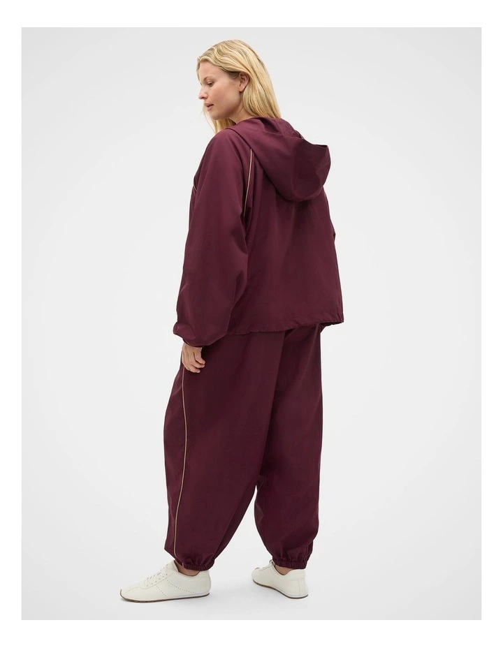 MD Parachute Spray Jacket in Plum Red image 6