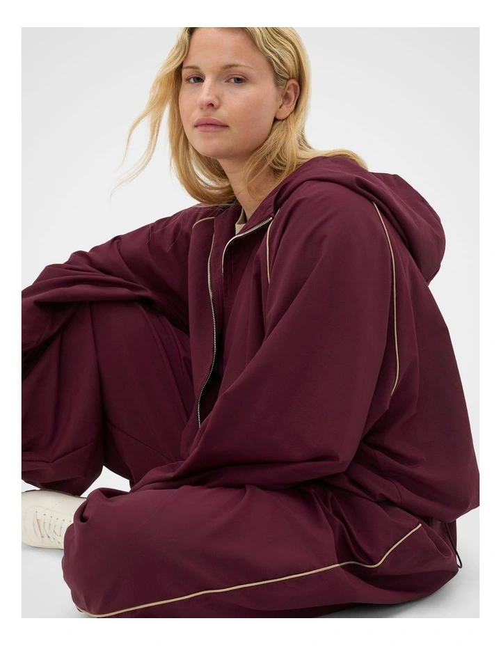 MD Parachute Spray Jacket in Plum Red image 7