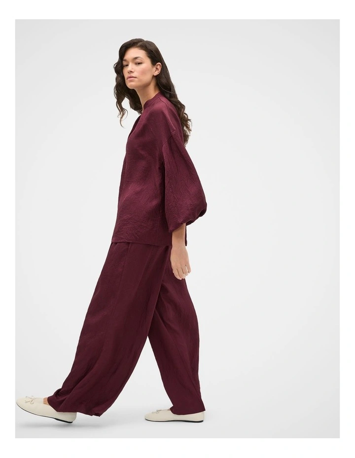 Textured Satin Gathered Pant in Plum Red image 4