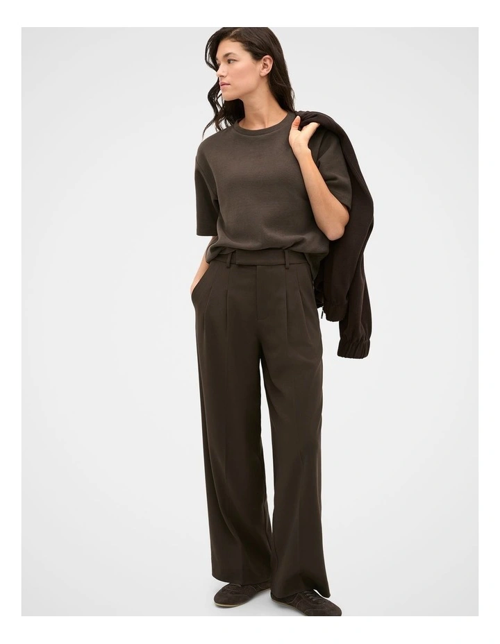 Brushed Boxy Crew Neck Tee in Coffee Bean image 4