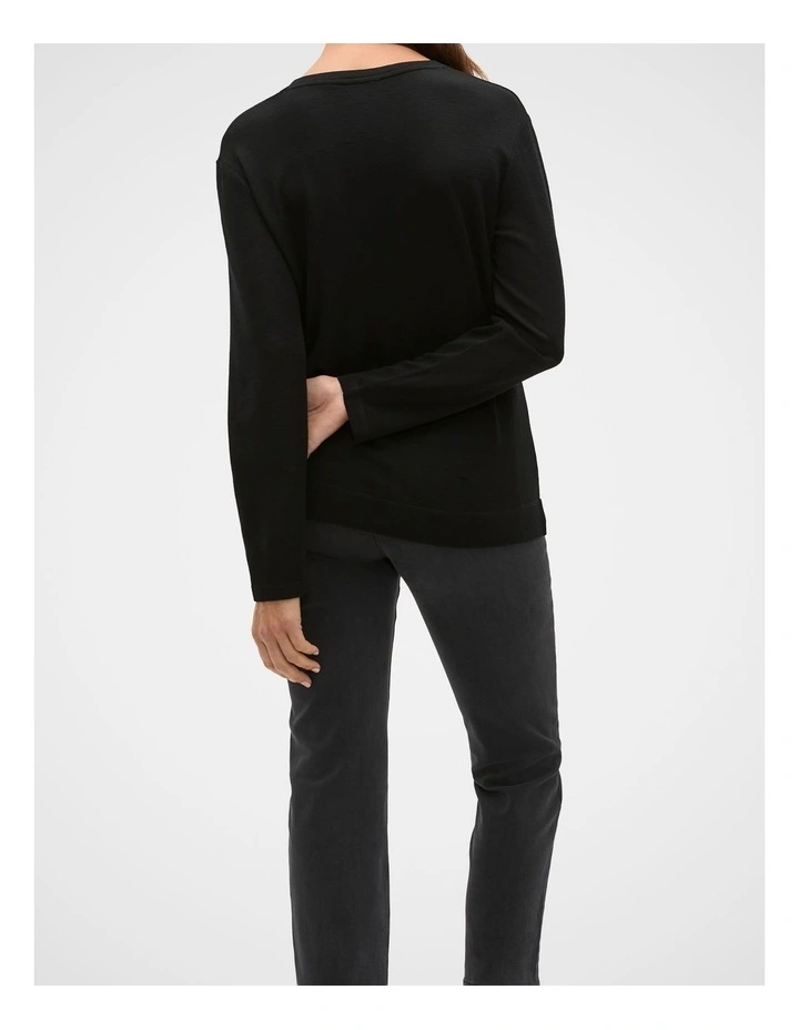 Australian Merino V Neck Top in Black image 2