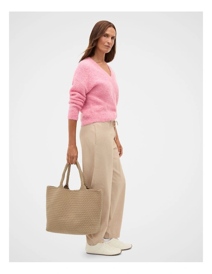 Lofty V Neck Slouch Knit in Bubblegum Pink Marle image 4