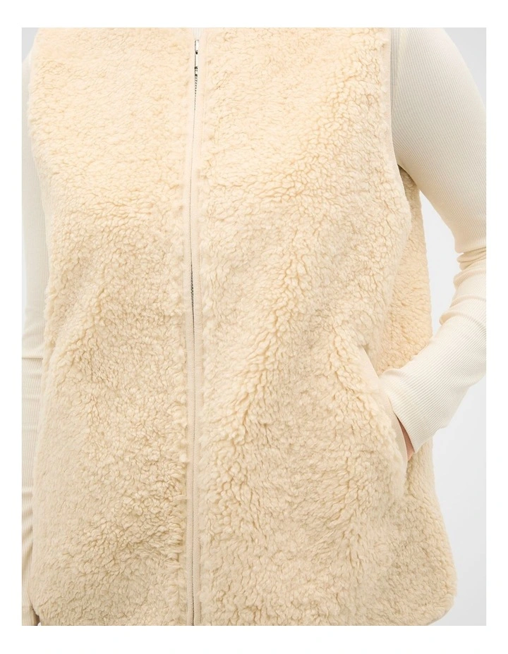 Shearling Vest in Vanilla Cream image 4