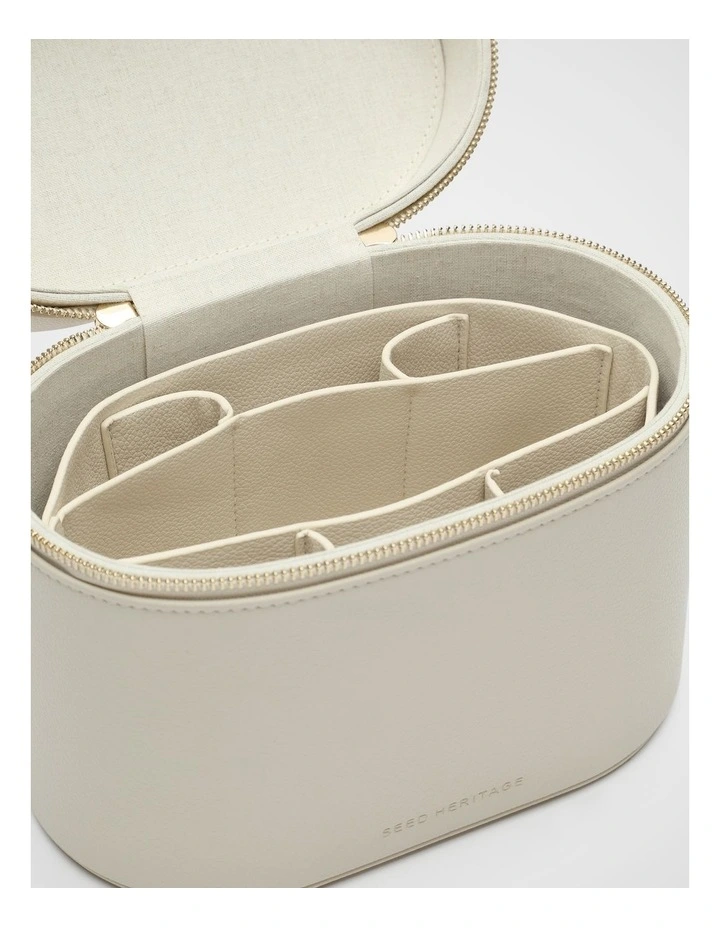 Vanity Case in Cream image 2