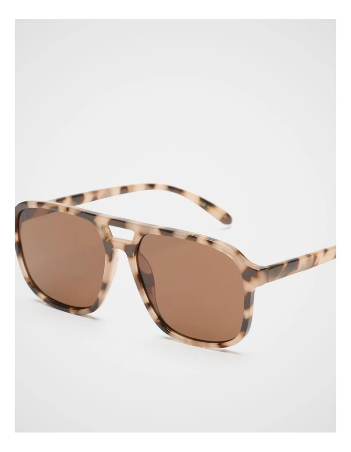 Lucy Navigator Sunglasses in Milk Tort image 3