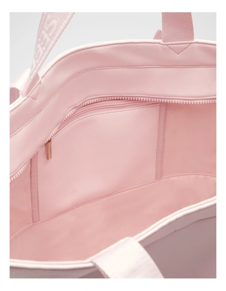 Seed Overnight Tech Tote in Pale Blossom image 4