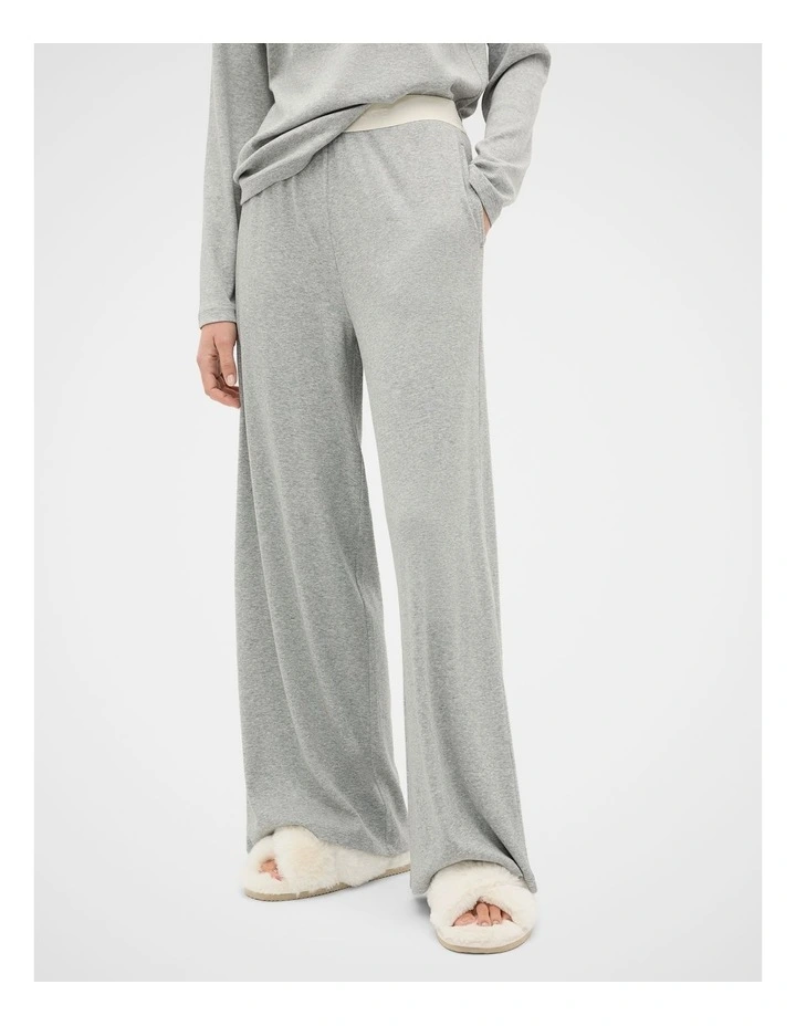 Slippers in Cream image 2