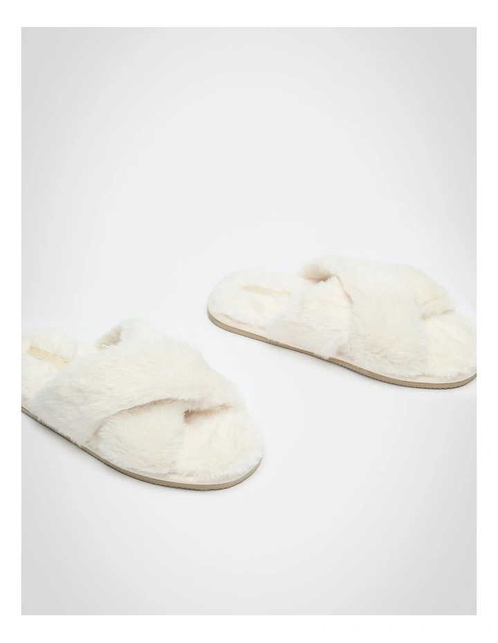 Slippers in Cream image 3