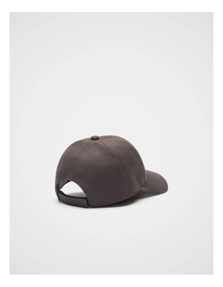 Two Tone Cap in Coffee Bean image 3