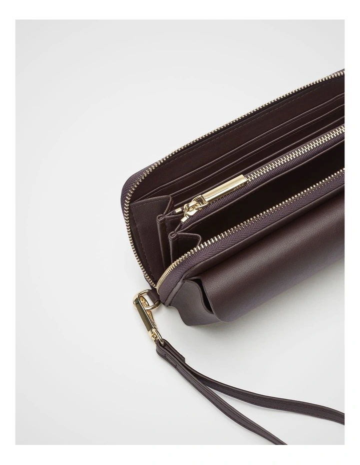 Sunglasses Wallet in Chocolate image 2