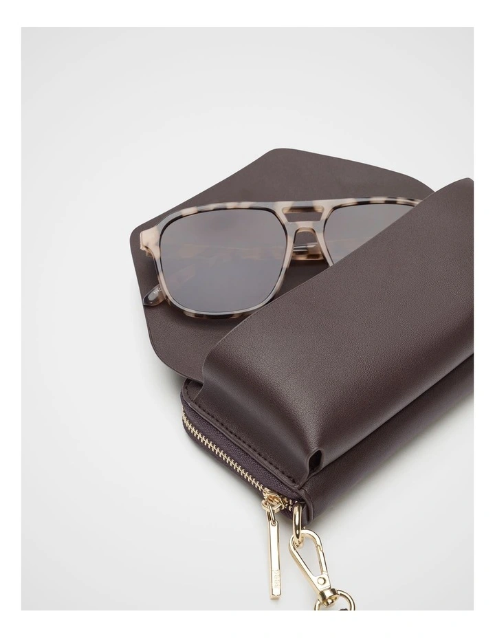 Sunglasses Wallet in Chocolate image 3