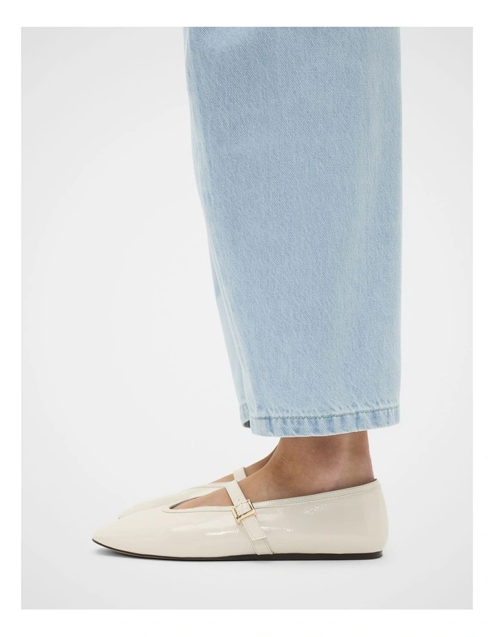 Arlo Ballet Flat in Cream Patent image 2