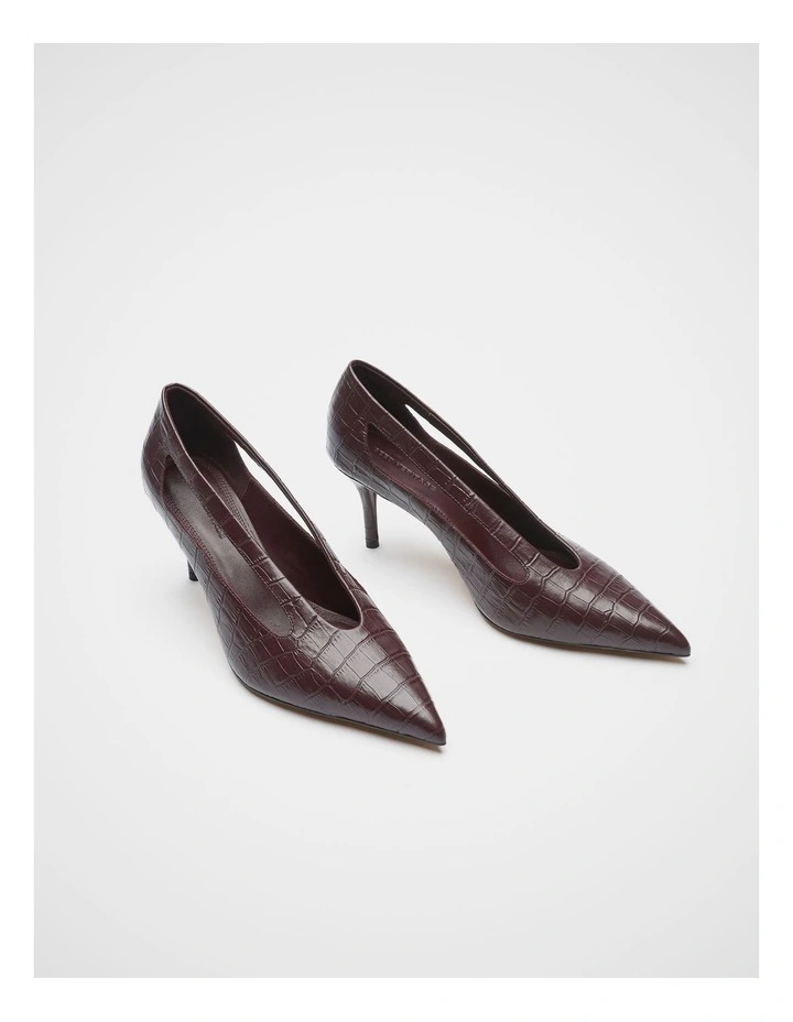 Mia Pump in Plum Red image 3