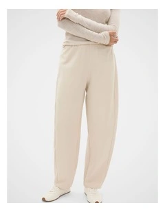 Easy Barrel Leg Pant in Vanilla Cream