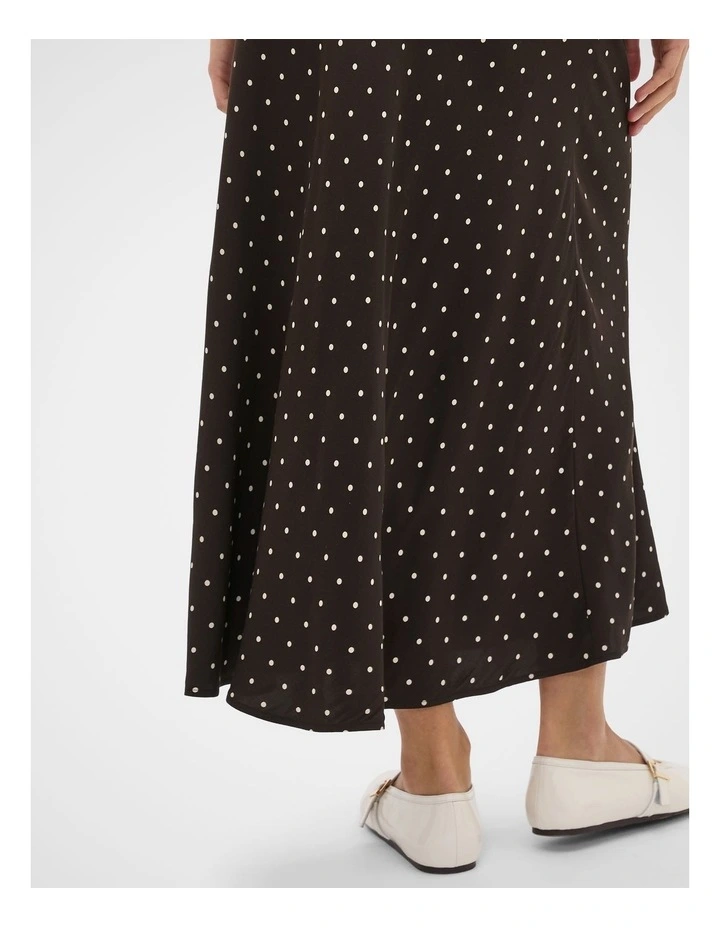 Spot Print Midi Skirt in Coffee Bean Spot image 4