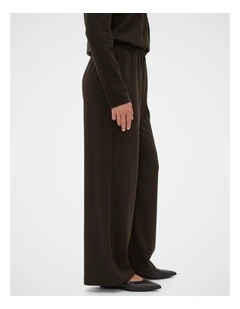 Elasticated Straight Leg Pant in Coffee Bean